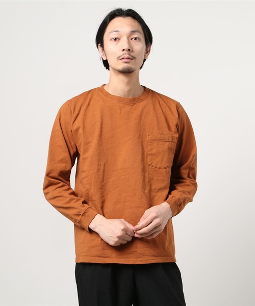 Goodwear(Since1983)（グッドウェア）の「【MADE IN USA】L/S POCKET TEE  / ロングスリーブポケットT（Tシャツ/カットソー・メンズ・ホワイト/ライトグレー/ブラック/オリーブ/ボルドー/ブラウン系その他/ブルー系その他/オレンジ系その他/グレイッシュベージュ/グリーン系その他/ネイビー/チャコールグレー/ナチュラル/杢グレー/ブラック系その他/ピンク系その他/ブラウン/ブルー系その他2/グリーン/セージグリーン/イエロー系その他/コバルトブルー/ダークブラウン系/ベージュ/ブラウン系その他2/ダークネイビー/グレー系その他/ライラック系/グリーン系その他2/ブルー系その他3/オレンジ系その他2/カーキブラウン/グリーン系その他4/レッド系その他2/ベージュ系その他2/オレンジ系その他3/マスタード/グリーン系その他3/モカ/ブルー系その他4/ブルー系その他6/オレンジ系/スモークピンク/パープル/オレンジ系その他6/ブラウン系その他4/カーキ系2/フューシャピンク/ピンク系その他2/レッド系その他/ライトグリーン/アッシュブラウン/グリーン系3/ネイビー系2/ピンク系その他3/オレンジ系その他4・LARGE/MEDIUM/SMALL/X-LARGE）」の9枚目の写真