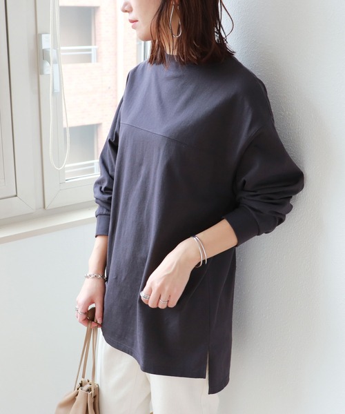 andme(アンドミー)の「USAコットン長袖フットボールTシャツ(Tシャツ/カットソー・レディース・チャコールグレー/ブラック/ベージュ/オフホワイト/キナリ・M)」の4枚目の写真