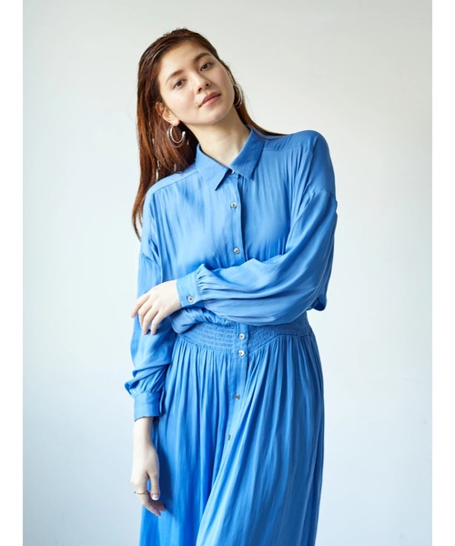 Editt by YECCA VECCA（エディットバイイェッカヴェッカ）の「シャーリングギャザーシャツワンピース　＊（ワンピース・レディース・グレー/ブルー/ネイビー・FREE）」の9枚目の写真