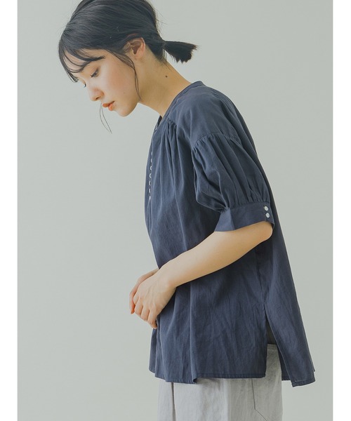 Kelen(ケレン)の「「KELEN / ケレン」ボタンディティールギャザーブラウス"Aia"(シャツ/ブラウス・レディース・ネイビー/オフホワイト/オレンジ/ピンクベージュ・S/M)」の11枚目の写真