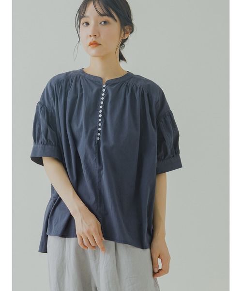 Kelen(ケレン)の「「KELEN / ケレン」ボタンディティールギャザーブラウス"Aia"(シャツ/ブラウス・レディース・ネイビー/オフホワイト/オレンジ/ピンクベージュ・S/M)」の13枚目の写真