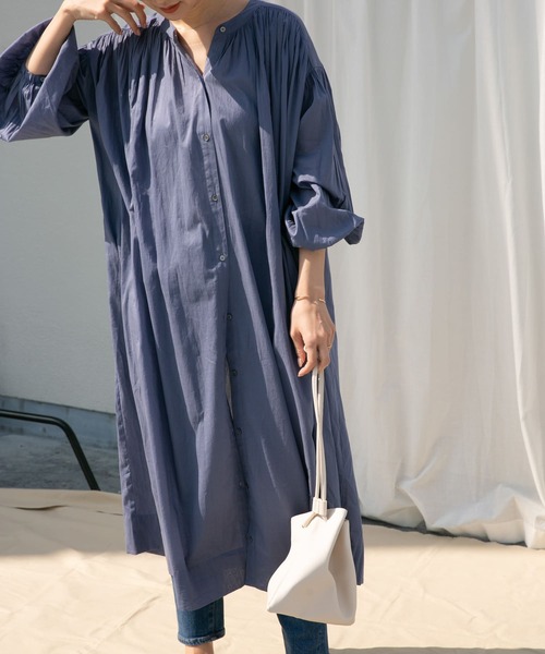 URBAN RESEARCH DOORS（アーバンリサーチドアーズ）の「コットンボイルギャザーワンピース（ワンピース・レディース・オフホワイト/ブラック/ベージュ/ブルー・ONE）」の19枚目の写真