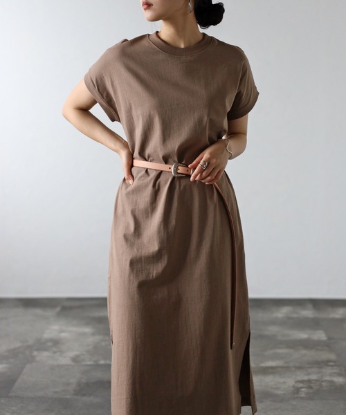 Fizz(フィズ)の「【Fizz/フィズ】 プチハイネック フレンチスリーブTシャツワンピース(ワンピース・レディース・グレイッシュベージュ/ブラック×ホワイト/ホワイト×ネイビー/パープル/ベージュ/ホワイト/サックスブルー/ブルー/ブラック/モカ/アイボリー・M)」の16枚目の写真