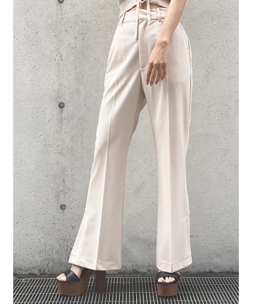 one way（ワンウェイ）の「【oneway】ジョーゼットPUスリットフレアーパンツ（スラックス・レディース・ブラック/ライトブルー/ホワイト・FREE）」の2枚目の写真