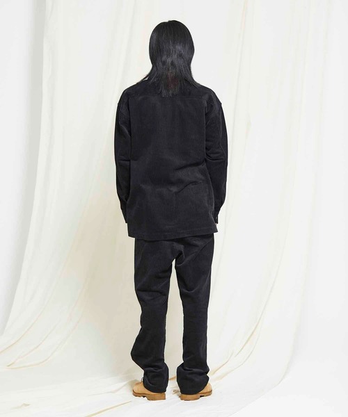 SILAS(サイラス)の「CORDUROY SHIRT JACKET(その他アウター・メンズ・ブラック/ネイビー/オフホワイト・MEDIUM/LARGE/X-LARGE)」の20枚目の写真