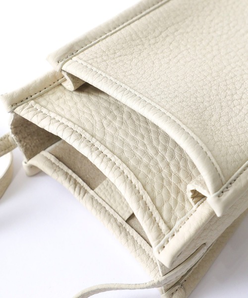 超美品 ITTI MARY TOWN POUCH S / ecco社製レザー ITTI（イッチ）の「メリータウンポーチ/MARY TOWN POUCH-S