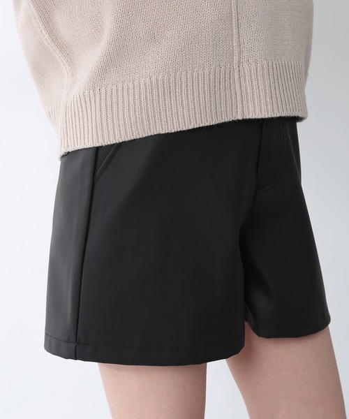 Honeys(ハニーズ)の「合皮ショートパンツ(その他パンツ・レディース・ブラック/ベージュ/モカ・S/M/L)」の7枚目の写真