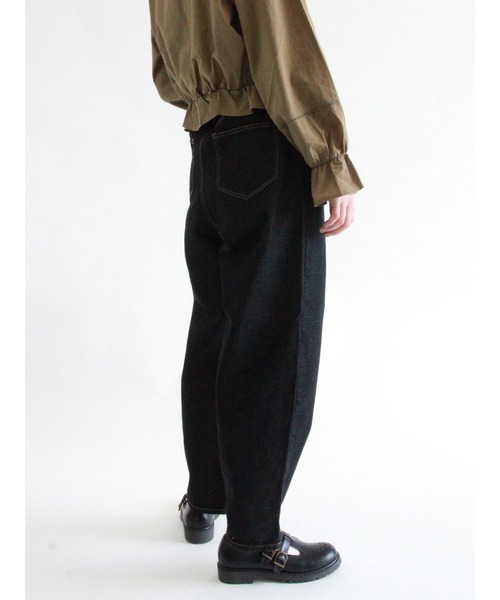 ehka sopo（エヘカソポ）の「バルーンデニムパンツ（デニムパンツ・レディース・ブラック/ネイビー・ﾌﾘ-）」の4枚目の写真