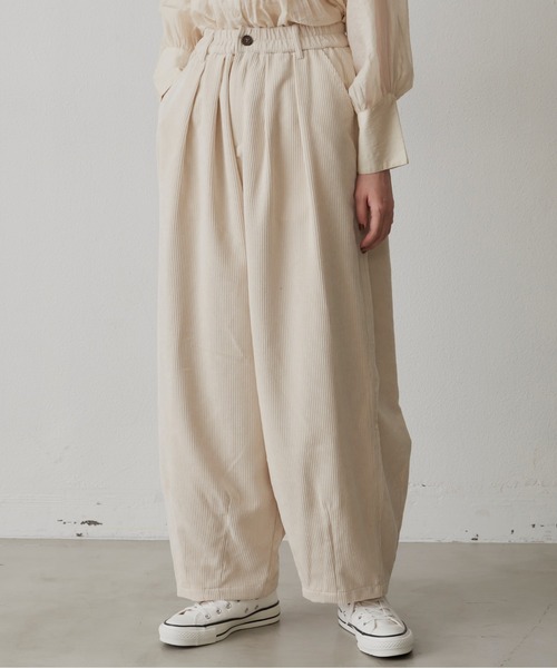 Libra Cue(リブラ キュー)の「コーデュロイサーカスパンツ(その他パンツ・レディース・アイボリー/ブラウン/ブラック・FREE)」の2枚目の写真