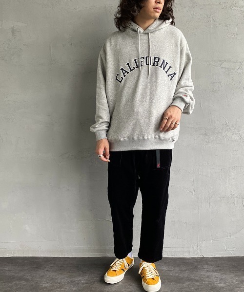 Russell Athletic（ラッセルアスレティック）の「[RUSSELL ATHLETIC/ラッセルアスレチック] 別注カレッジプリントスウェットパーカー（パーカー・レディース・ネイビー/ヘザーグレー/オフホワイト・L/M）」の5枚目の写真