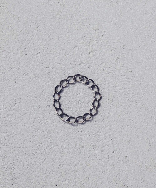 and cloud（アンドクラウド）の「Curb Chain Ring（リング・レディース・ブラック/シルバー/イエローゴールド・L/S/M）」の2枚目の写真