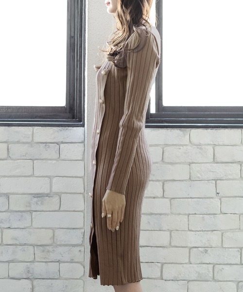 Julia Boutique（ジュリアブティック）の「金ボタン付きリブニットタイトワンピース/21656（ワンピース・レディース・ブラック/ボルドー/モカ・ONE）」の12枚目の写真