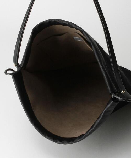 THE STATION STORE(ザ ステーション ストア)の「CC ハラコ風 巾着 ショルダーバッグ(ショルダーバッグ・レディース・ブラック/ベージュ・FREE)」の5枚目の写真