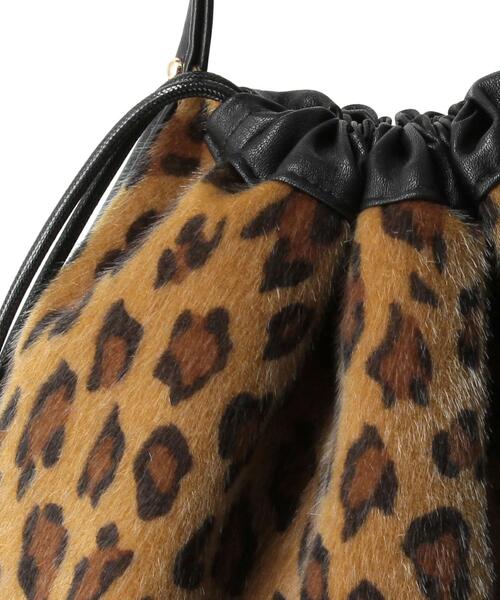 THE STATION STORE(ザ ステーション ストア)の「CC ハラコ風 巾着 ショルダーバッグ(ショルダーバッグ・レディース・ブラック/ベージュ・FREE)」の9枚目の写真