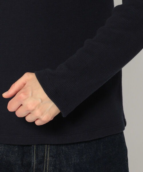 AVIREX(アヴィレックス)の「長袖 サーチャー ミニワッフル Tシャツ / LONGSLEEVE SEARCHER MINI WAFFLE T-SHIRT / アヴィレックス / AVIREX(Tシャツ/カットソー・メンズ・ブラック/オフホワイト/ネイビー/セージグリーン・XX-LARGE/X-LARGE/LARGE/MEDIUM)」の12枚目の写真