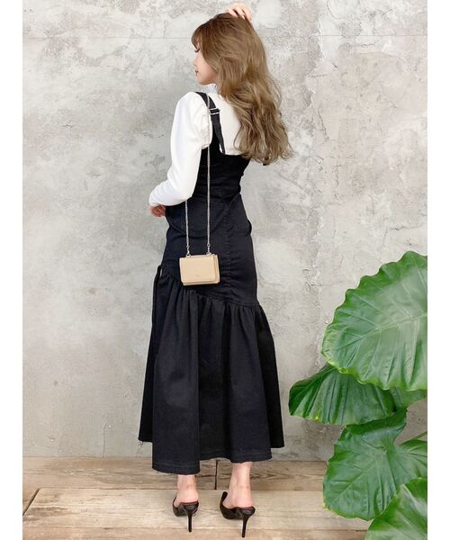 GYDA(ジェイダ)の「サイドスリットマーメイドデニム ジャンスカ(ジャンパースカート・レディース・ブラック/ブルー・SMALL/MEDIUM)」の9枚目の写真
