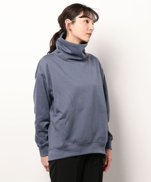 KOBE LETTUCE（コウベレタス）の「裏起毛タートルネックスウェットトップス[C5797]（スウェット・レディース・ブラック/ブルー/アイボリー/モカ・FREE）」の4枚目の写真