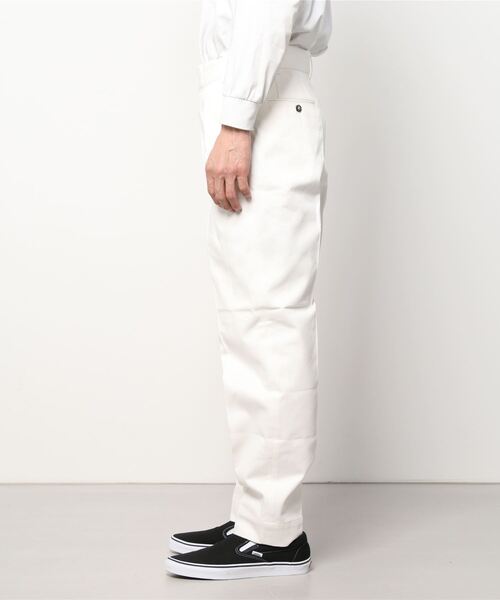 FRED PERRY（フレッドペリー）の「Casely-Hayford Denim Trouser（デニムパンツ・メンズ・ホワイト・XS/S/M）」の2枚目の写真