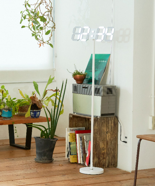 RELAX（リラックス）の「〈RELAX/リラックス〉SEGLOCK STAND/セグロックスタンド（置時計・レディース・ホワイト・ONE SIZE）」の2枚目の写真