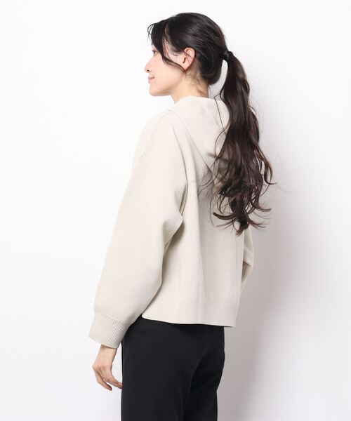 HONEYSUCKLE ROSE（ハニーサックルローズ）の「【HONEYSUCKLE ROSE】洗えて軽いニットパーカー（ニット/セーター・レディース・ベージュ/オフホワイト・M/L）」の4枚目の写真