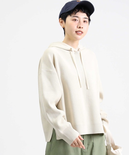 HONEYSUCKLE ROSE（ハニーサックルローズ）の「【HONEYSUCKLE ROSE】洗えて軽いニットパーカー（ニット/セーター・レディース・ベージュ/オフホワイト・M/L）」の2枚目の写真