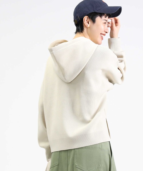 HONEYSUCKLE ROSE（ハニーサックルローズ）の「【HONEYSUCKLE ROSE】洗えて軽いニットパーカー（ニット/セーター・レディース・ベージュ/オフホワイト・M/L）」の5枚目の写真