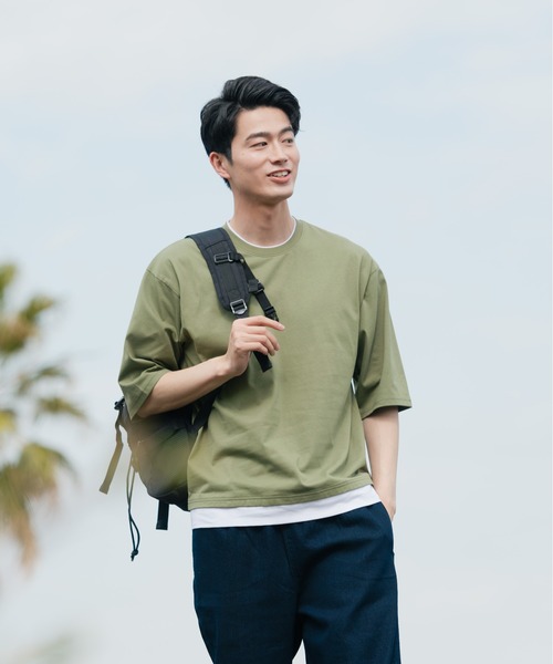 Blue Standard （ブルースタンダード）の「【BLUE STANDARD/ブルースタンダード】汗染みの目立ちにくいTシャツ ZEROSTAIN フェイクレイヤード　ビッグシルエットＴシャツ（Tシャツ/カットソー・メンズ・オリーブ/ベージュ/チャコールグレー/ブルー/ブラック/ネイビー/ホワイト・X-LARGE/MEDIUM/LARGE）」の5枚目の写真