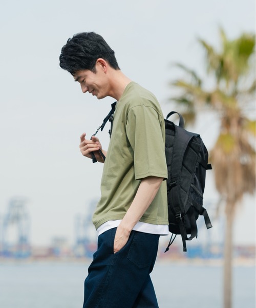 Blue Standard （ブルースタンダード）の「【BLUE STANDARD/ブルースタンダード】汗染みの目立ちにくいTシャツ ZEROSTAIN フェイクレイヤード　ビッグシルエットＴシャツ（Tシャツ/カットソー・メンズ・オリーブ/ベージュ/チャコールグレー/ブルー/ブラック/ネイビー/ホワイト・X-LARGE/MEDIUM/LARGE）」の22枚目の写真