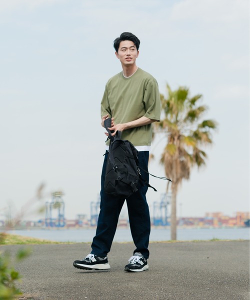 Blue Standard （ブルースタンダード）の「【BLUE STANDARD/ブルースタンダード】汗染みの目立ちにくいTシャツ ZEROSTAIN フェイクレイヤード　ビッグシルエットＴシャツ（Tシャツ/カットソー・メンズ・オリーブ/ベージュ/チャコールグレー/ブルー/ブラック/ネイビー/ホワイト・X-LARGE/MEDIUM/LARGE）」の18枚目の写真