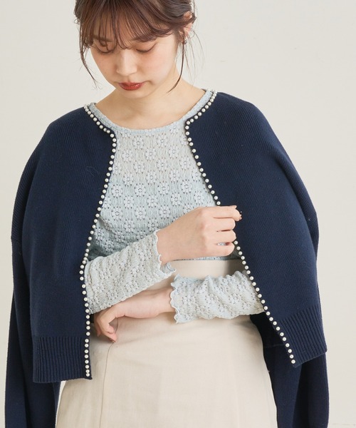 natural couture（ナチュラルクチュール）の「素材感で魅せる！ぽこぽこフラワーカットレーストップス（Tシャツ/カットソー・レディース・オフホワイト/ブラック/サックスブルー・FREE）」の3枚目の写真