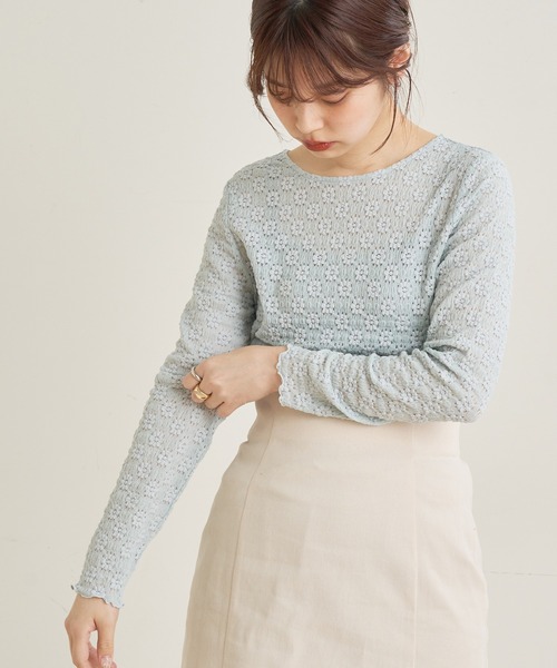 natural couture（ナチュラルクチュール）の「素材感で魅せる！ぽこぽこフラワーカットレーストップス（Tシャツ/カットソー・レディース・オフホワイト/ブラック/サックスブルー・FREE）」の18枚目の写真