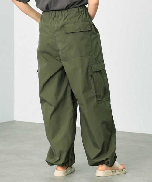Alpha Industries(アルファインダストリーズ)の「M-51 バルーンワイドカーゴカラーパンツ(カーゴパンツ・レディース・ホワイト/ベージュ/オリーブ・SMALL/MEDIUM)」の10枚目の写真