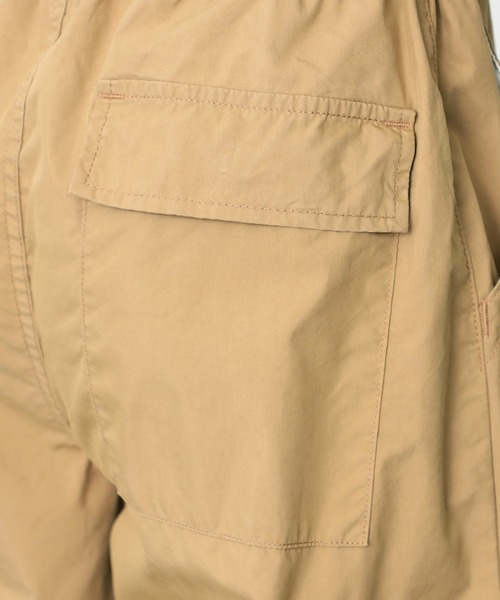 Alpha Industries(アルファインダストリーズ)の「M-51 バルーンワイドカーゴカラーパンツ(カーゴパンツ・レディース・ホワイト/ベージュ/オリーブ・SMALL/MEDIUM)」の8枚目の写真