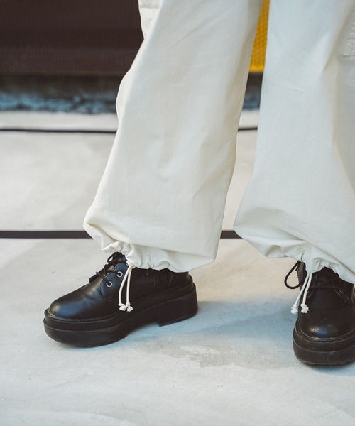 Alpha Industries(アルファインダストリーズ)の「M-51 バルーンワイドカーゴカラーパンツ(カーゴパンツ・レディース・ホワイト/ベージュ/オリーブ・SMALL/MEDIUM)」の4枚目の写真