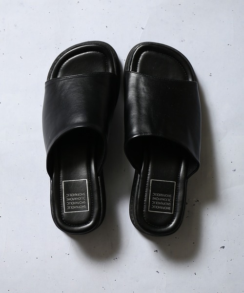 SPINNS（スピンズ）の「カラーミュールサンダル（サンダル・レディース・ホワイト/ブラック/パープル/グリーン・M/L）」の8枚目の写真