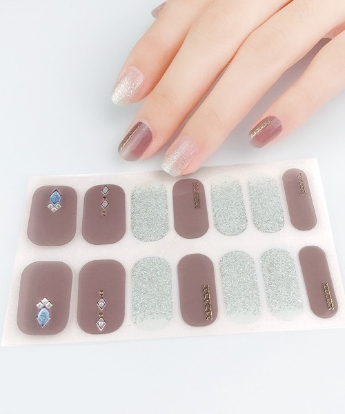 Doux Belle（ドゥーベル）の「貼るだけ 3Dネイルシール（ネイルシール/ネイルチップ・レディース・X/G/その他23/その他11/T/U/Y/O/I/R/その他19/その他31/S/その他6/L/Q/その他3/C/その他4/その他8/その他27/J/その他17/A/その他28/W/その他12/その他7/その他26/その他15/M/その他13/その他10/Z/その他18/その他25/E/その他9/V/その他22/その他24/P/その他5/B/D/その他21/H/その他20/その他30/その他16/F/その他29/その他1/K/その他2/N・FREE）」の2枚目の写真