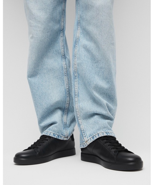 ECCO(エコー)の「エコー ストリート ライト M(スニーカー・メンズ・ブラック・44/40/39/41/42/43/45)」の5枚目の写真