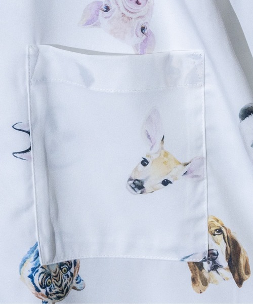 JOHN'S CLOSET(ジョンズクローゼット)の「【13】総柄オープンカラービッグシャツH/S(シャツ/ブラウス・メンズ・ブラック/ホワイト・MEDIUM/LARGE)」の4枚目の写真