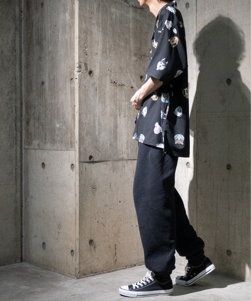 JOHN'S CLOSET(ジョンズクローゼット)の「【13】総柄オープンカラービッグシャツH/S(シャツ/ブラウス・メンズ・ブラック/ホワイト・MEDIUM/LARGE)」の11枚目の写真