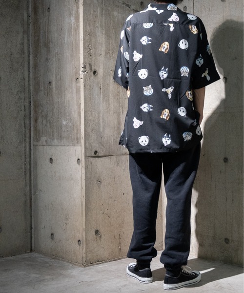 JOHN'S CLOSET(ジョンズクローゼット)の「【13】総柄オープンカラービッグシャツH/S(シャツ/ブラウス・メンズ・ブラック/ホワイト・MEDIUM/LARGE)」の12枚目の写真