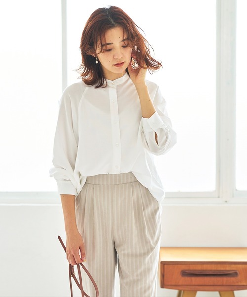 GeeRA(ジーラ)の「バックフリルブラウス(シャツ/ブラウス・レディース・オフホワイト/ライトグリーン・MEDIUM/LARGE)」の17枚目の写真