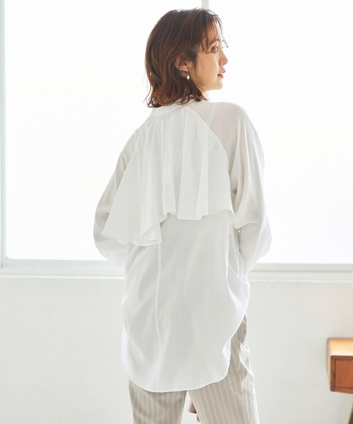 GeeRA(ジーラ)の「バックフリルブラウス(シャツ/ブラウス・レディース・オフホワイト/ライトグリーン・MEDIUM/LARGE)」の21枚目の写真