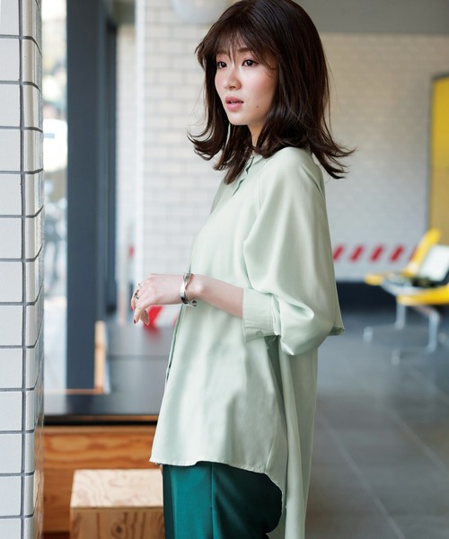GeeRA(ジーラ)の「バックフリルブラウス(シャツ/ブラウス・レディース・オフホワイト/ライトグリーン・MEDIUM/LARGE)」の8枚目の写真