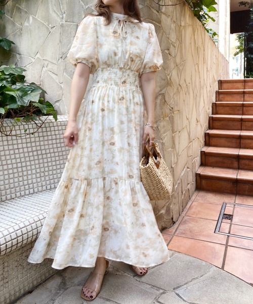 one after another NICE CLAUP(ワンアフターアナザーナイスクラップ)の「水彩花柄シャーリングワンピース(ワンピース・レディース・ピンク系その他/ブルー系その他/オレンジ系その他・FREE)」の20枚目の写真