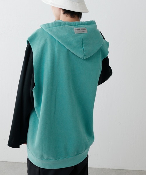 ESSAY(エッセイ)の「【ESSAY / エッセイ】PIGMENT NOSLEEVE HOODIE(ノースリーブフーディー)(Tシャツ/カットソー・メンズ・ブルー/グリーン・FREE)」の7枚目の写真