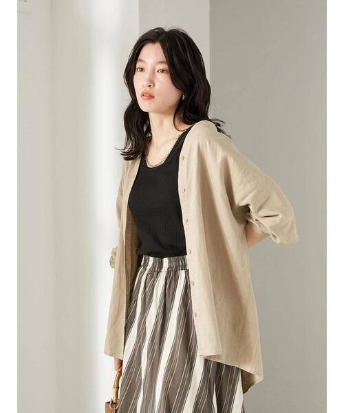 earth music&ecology（アースミュージックアンドエコロジー）の「麻混バックギャザードルマンブラウス(無地)（シャツ/ブラウス・レディース・グレイッシュベージュ/グリーン系その他3/オフホワイト・FREE）」の5枚目の写真