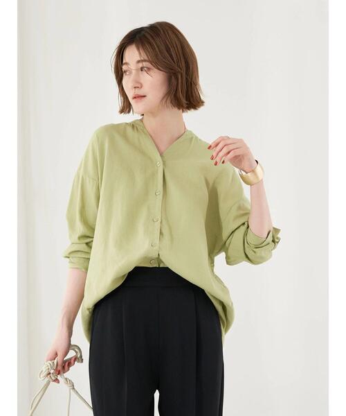 earth music&ecology（アースミュージックアンドエコロジー）の「麻混バックギャザードルマンブラウス(無地)（シャツ/ブラウス・レディース・グレイッシュベージュ/グリーン系その他3/オフホワイト・FREE）」の22枚目の写真