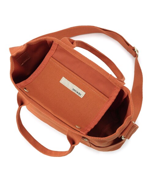 SHOO・LA・RUE（シューラルー）の「◆【目隠しフラップ】キャンバスパイピングトート（トートバッグ・レディース・ナチュラル/ベージュ/オレンジ・00）」の16枚目の写真