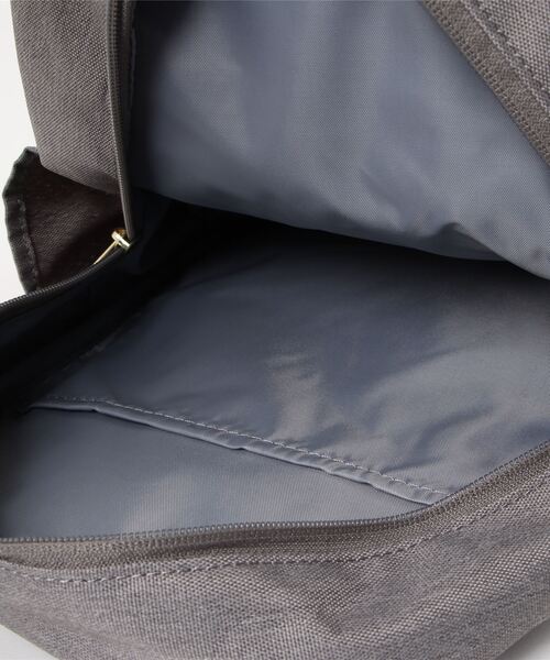 and it_（アンドイット）の「anello グリッター ミニリュック（バックパック/リュック・レディース・ライトグレー/ピンクベージュ/ネイビー/ブラック/オレンジ系その他/ブルー系その他/アイボリー・FREE）」の11枚目の写真