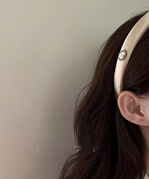 Dita Muaj.（ディータムアージュ）の「パールビジューストーンカチューシャ（カチューシャ・レディース・ブラック/ホワイト・FREE）」の7枚目の写真